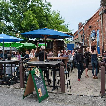 The Harbourfront Inn Saint Catharines Екстер'єр фото